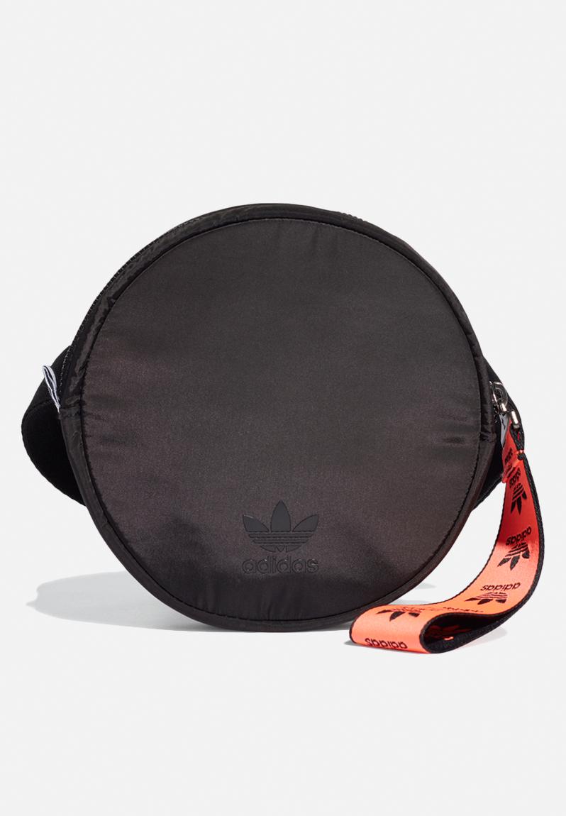 chest bag adidas