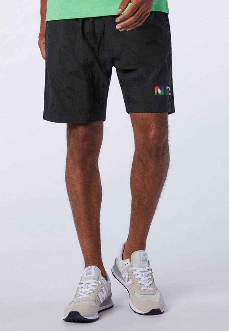 black new balance sweatpants