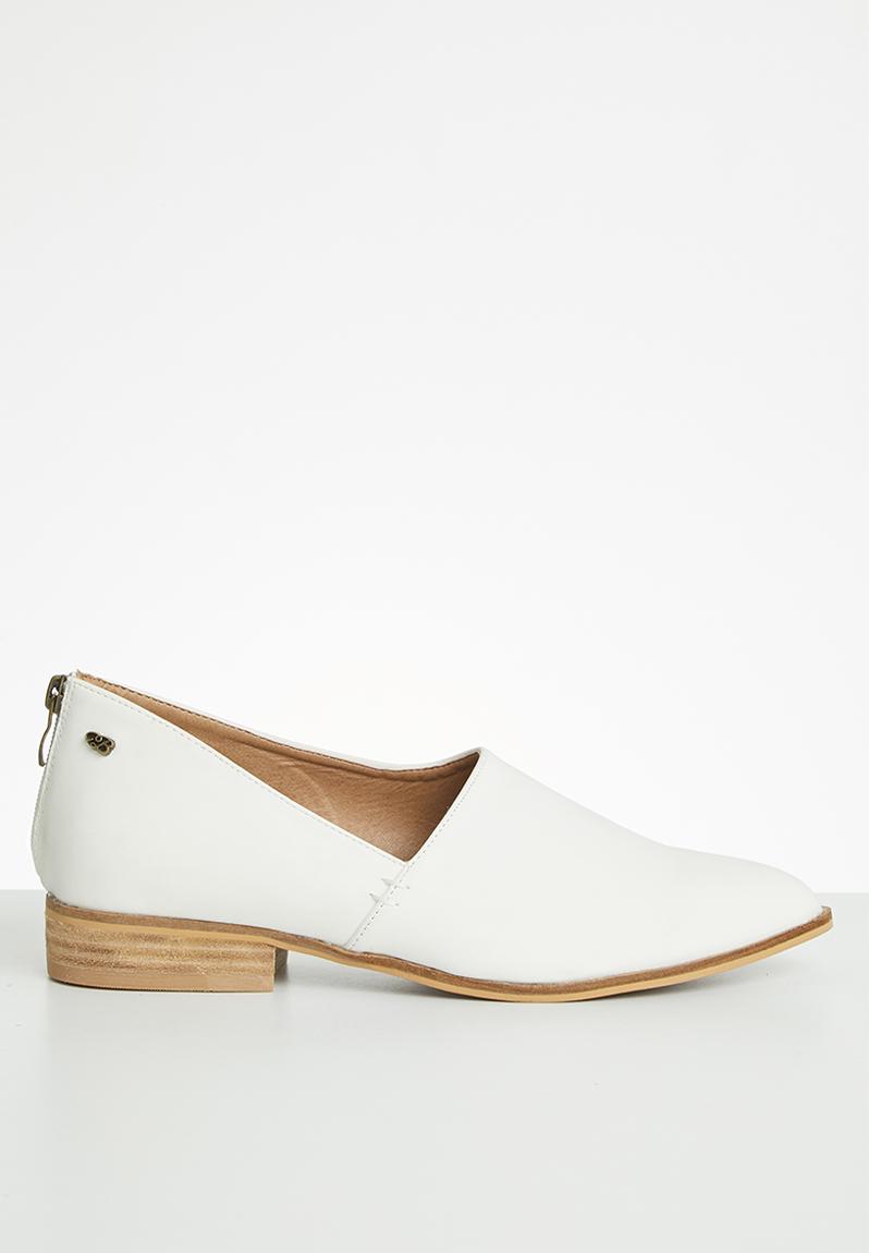 white pointed loafers
