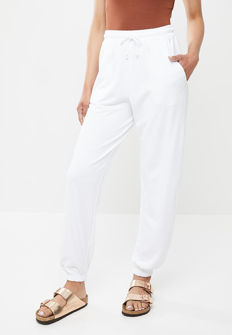 white joggers missguided