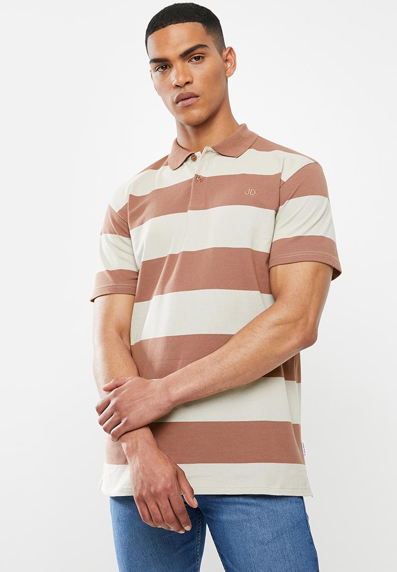 Modern fit short sleeve stripe golfer - brown Jonathan D T-Shirts ...