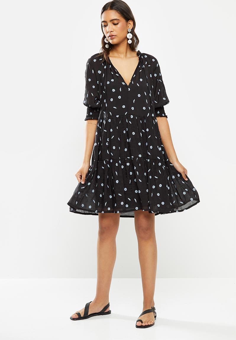 Puff sleeve daisy print dress Me&B Casual | Superbalist.com