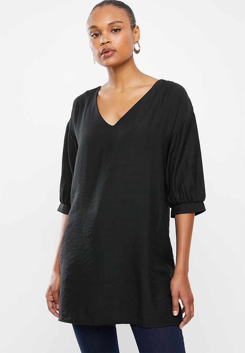 black longline tunic