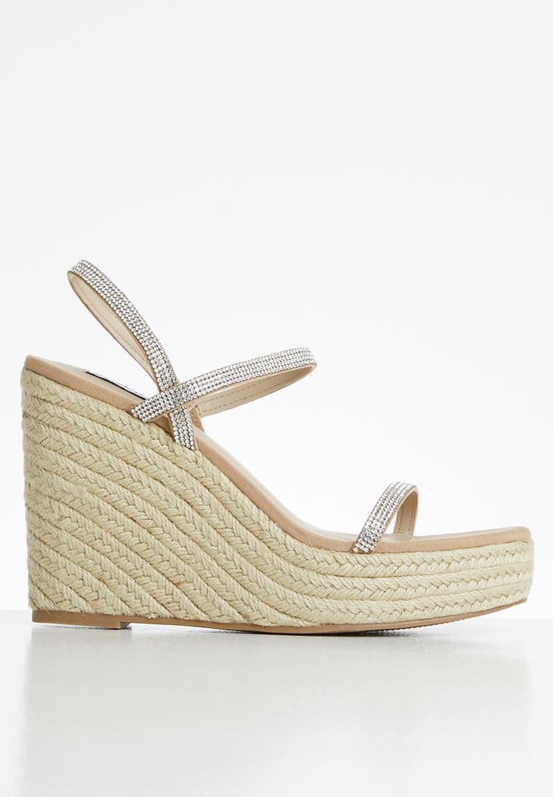 steve madden neutral heels