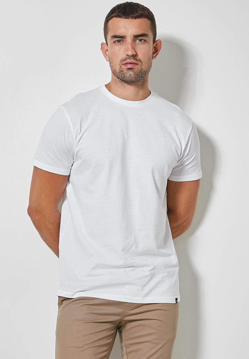 Longline slim fit curved hem tee - white Superbalist T-Shirts & Vests ...