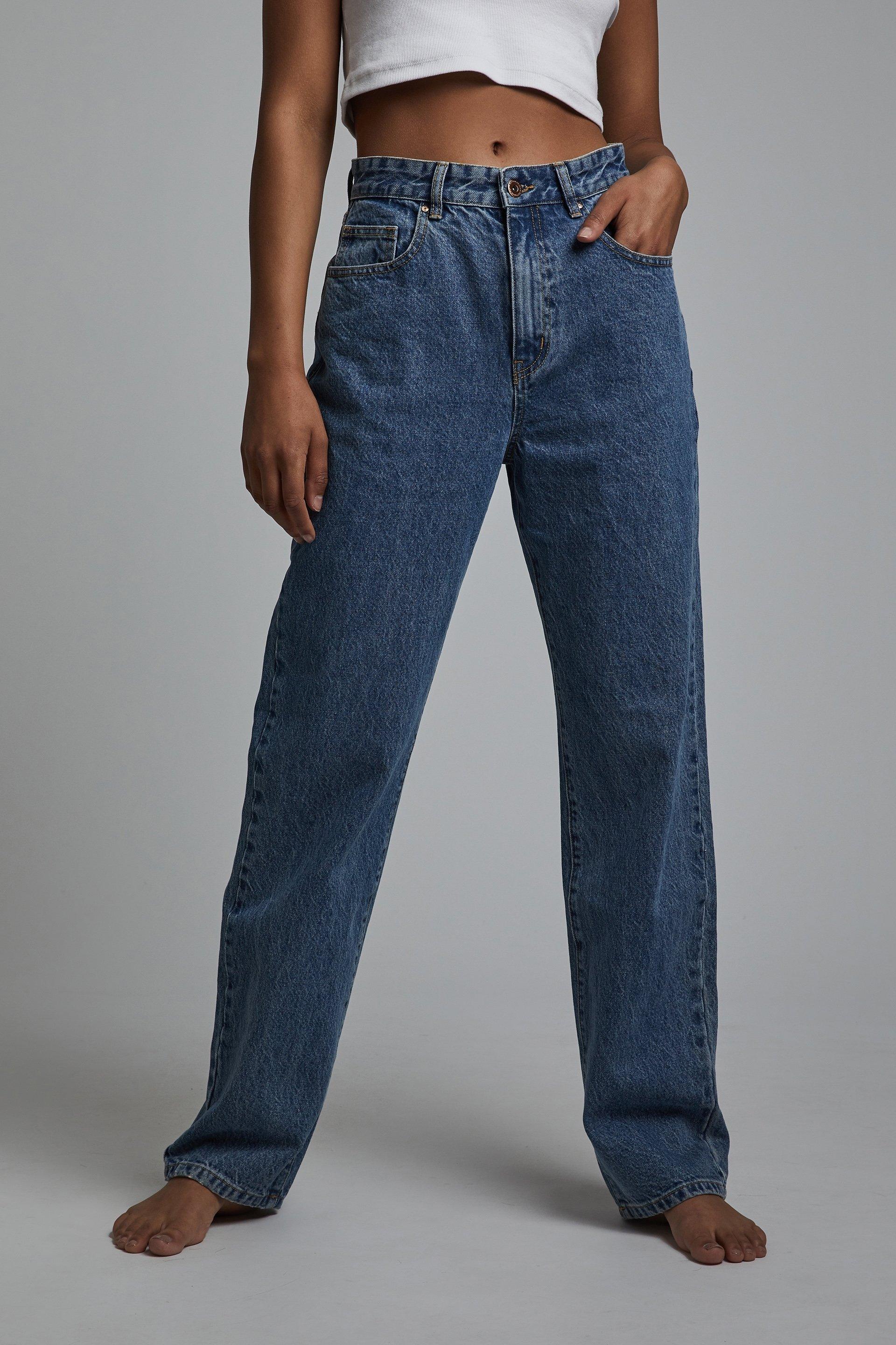 stores to get baggy jeans