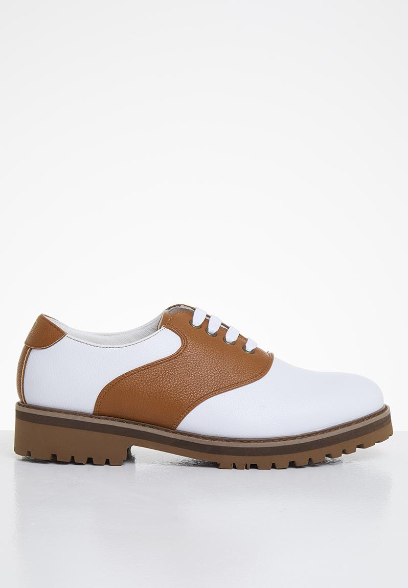 stores that sell jonathan d shoes