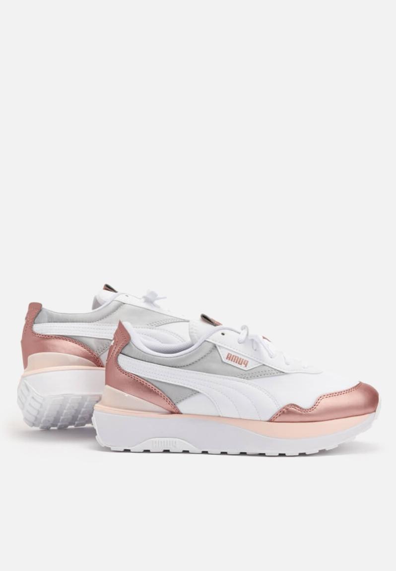 white rose gold puma