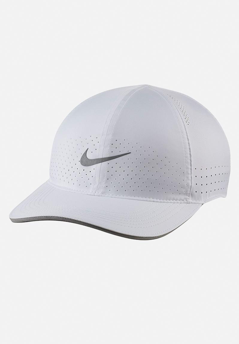 U nike df arobill fthlt perf - white Nike Headwear | Superbalist.com