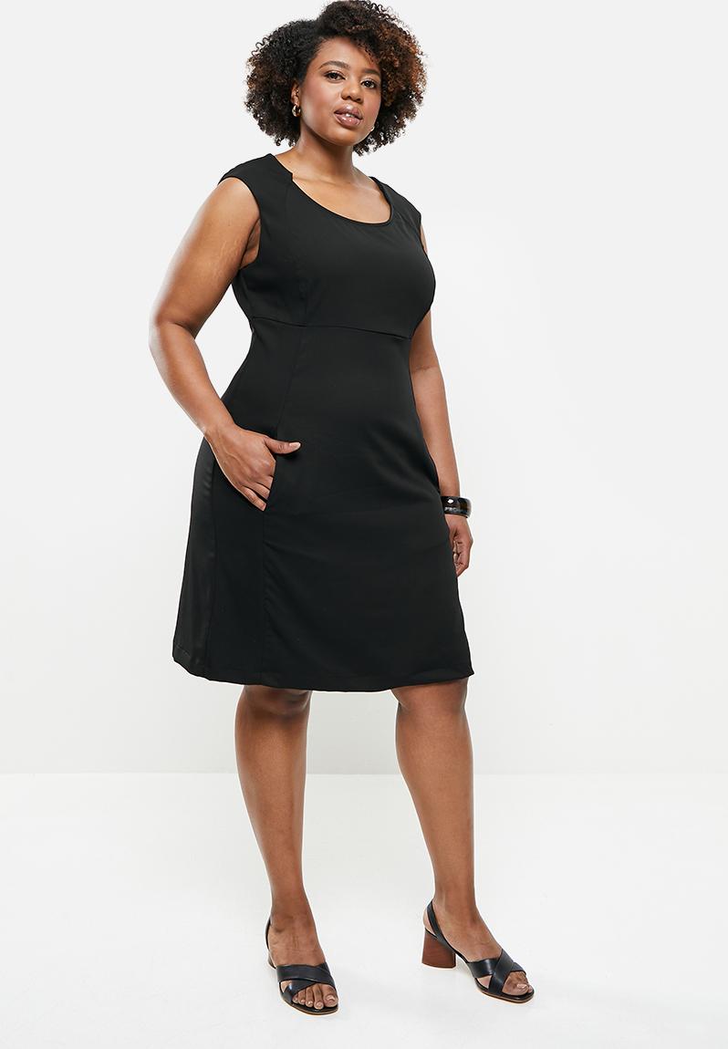 Plus mona dress - black AMANDA LAIRD CHERRY Dresses | Superbalist.com