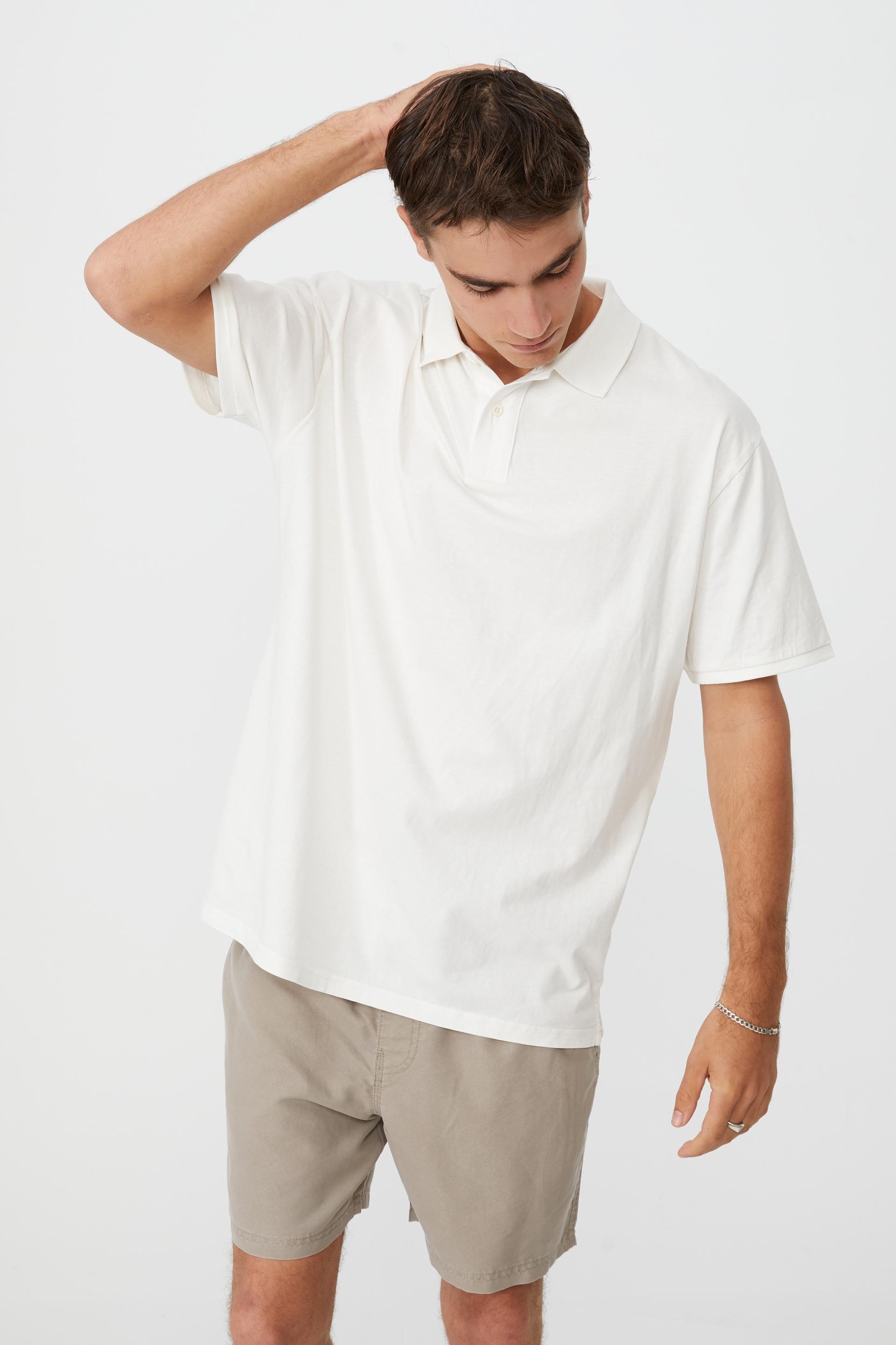 Oversized washed polo - vintage white Cotton On T-Shirts & Vests ...