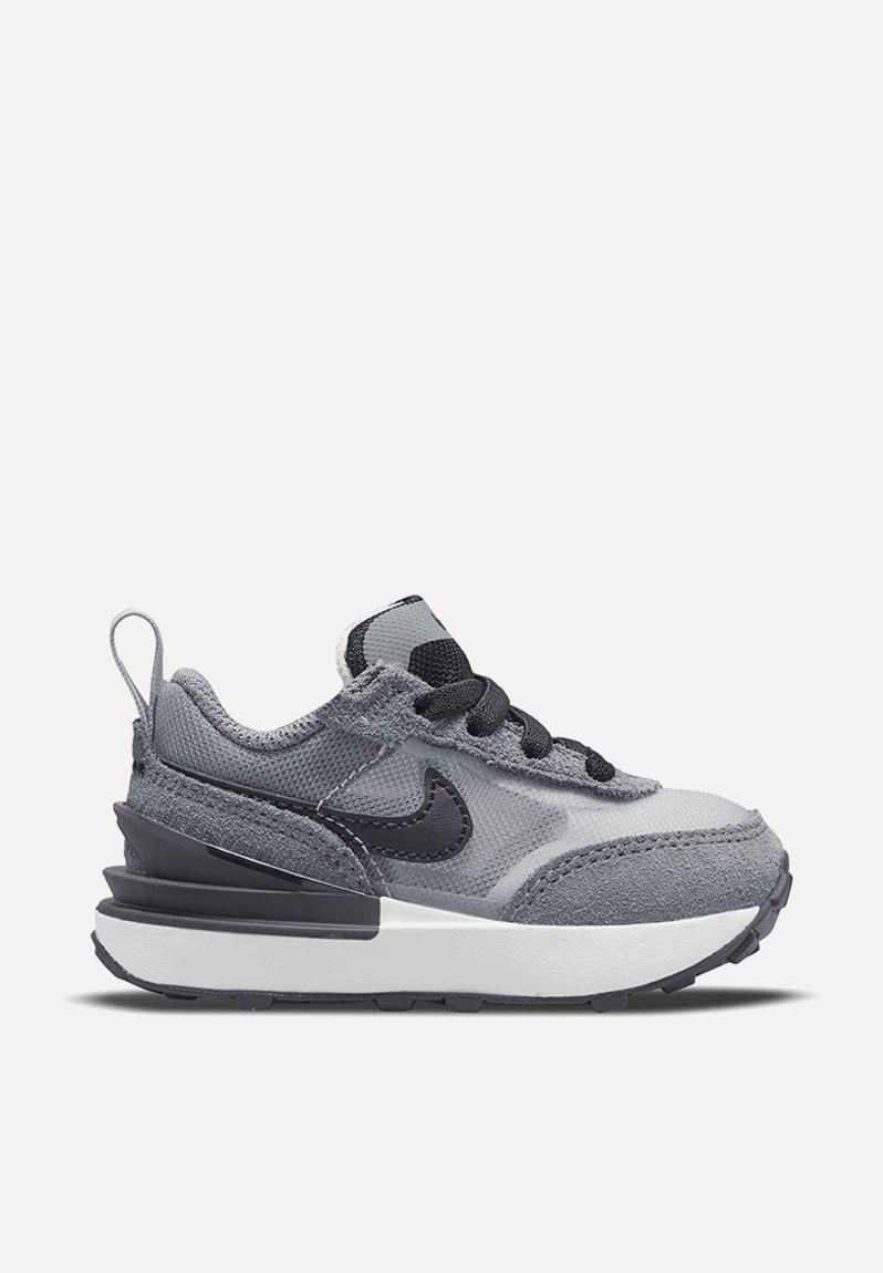 dark grey nike shoes