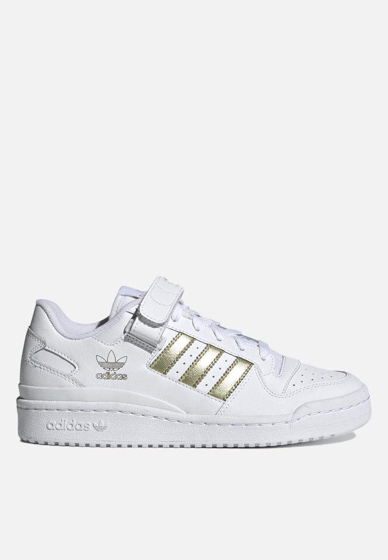 Forum low - H05108 - ftwr white/matte gold/core black adidas Originals Sneakers | Superbalist.com
