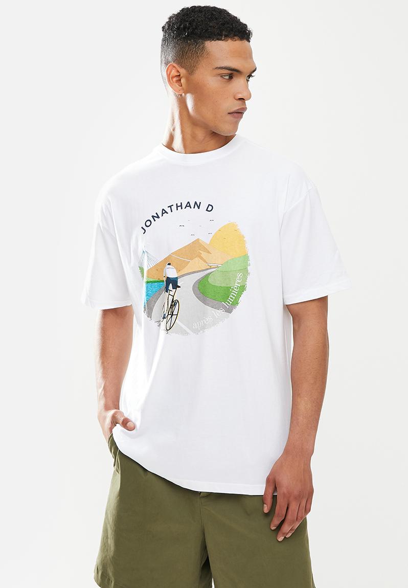 Rico oversized fit t-shirt - ivory Jonathan D T-Shirts & Vests ...