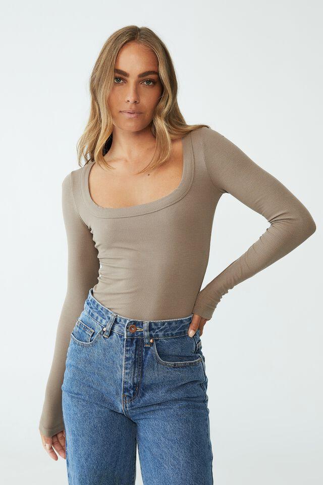 ASYMMETRIC LONG SLEEVE TEE IN TAUPE RIB