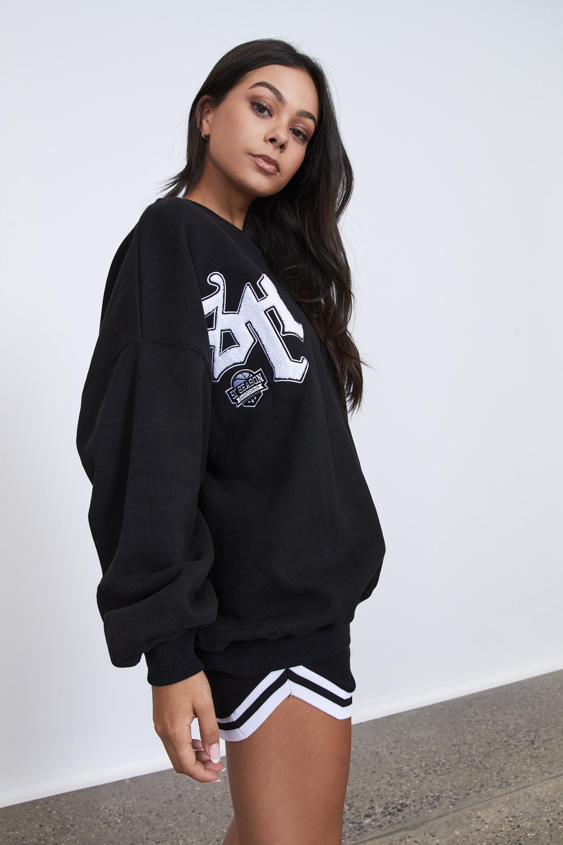 Slouchy premium graphic crew - black/stc Factorie Hoodies & Sweats ...