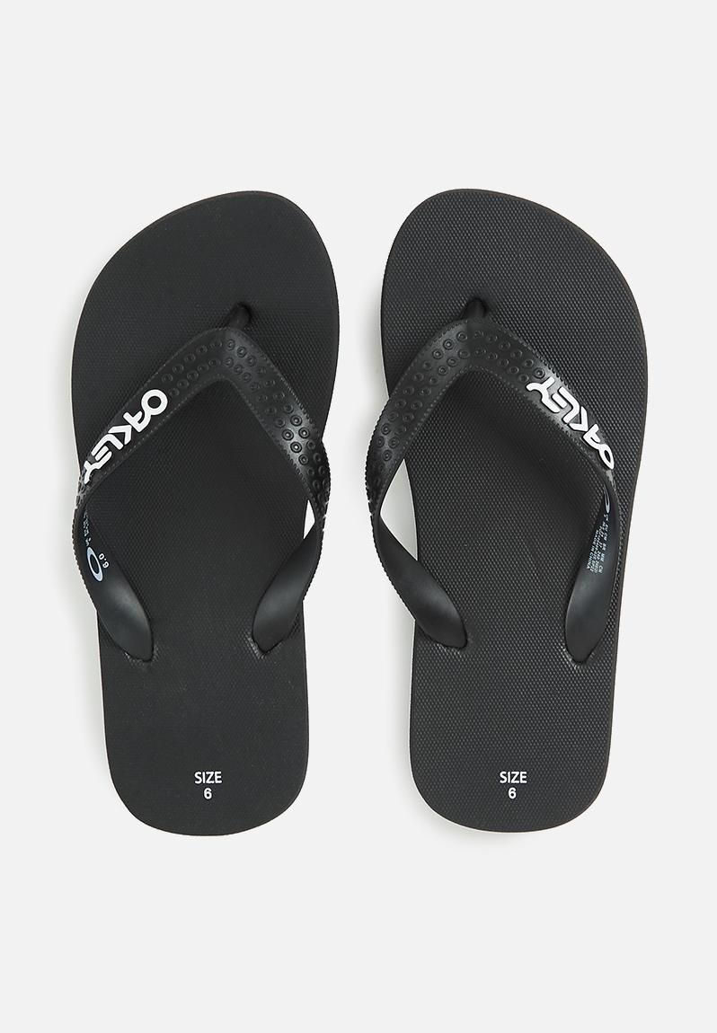 Golden oak flip-flop - blackout Oakley Sandals & Flip Flops ...