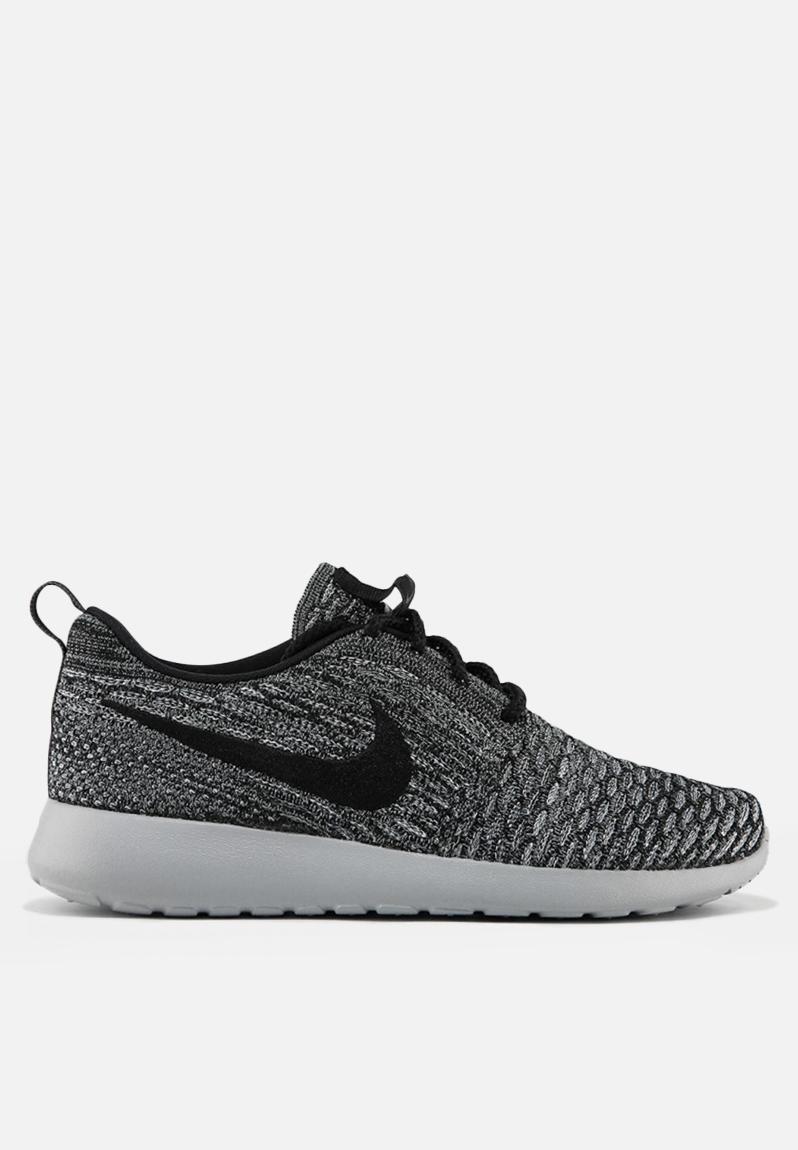 superbalist men's nike sneakers