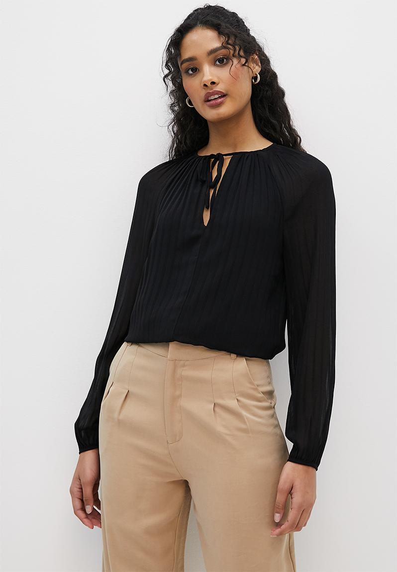 Pleated volume blouse - black MILLA Blouses | Superbalist.com