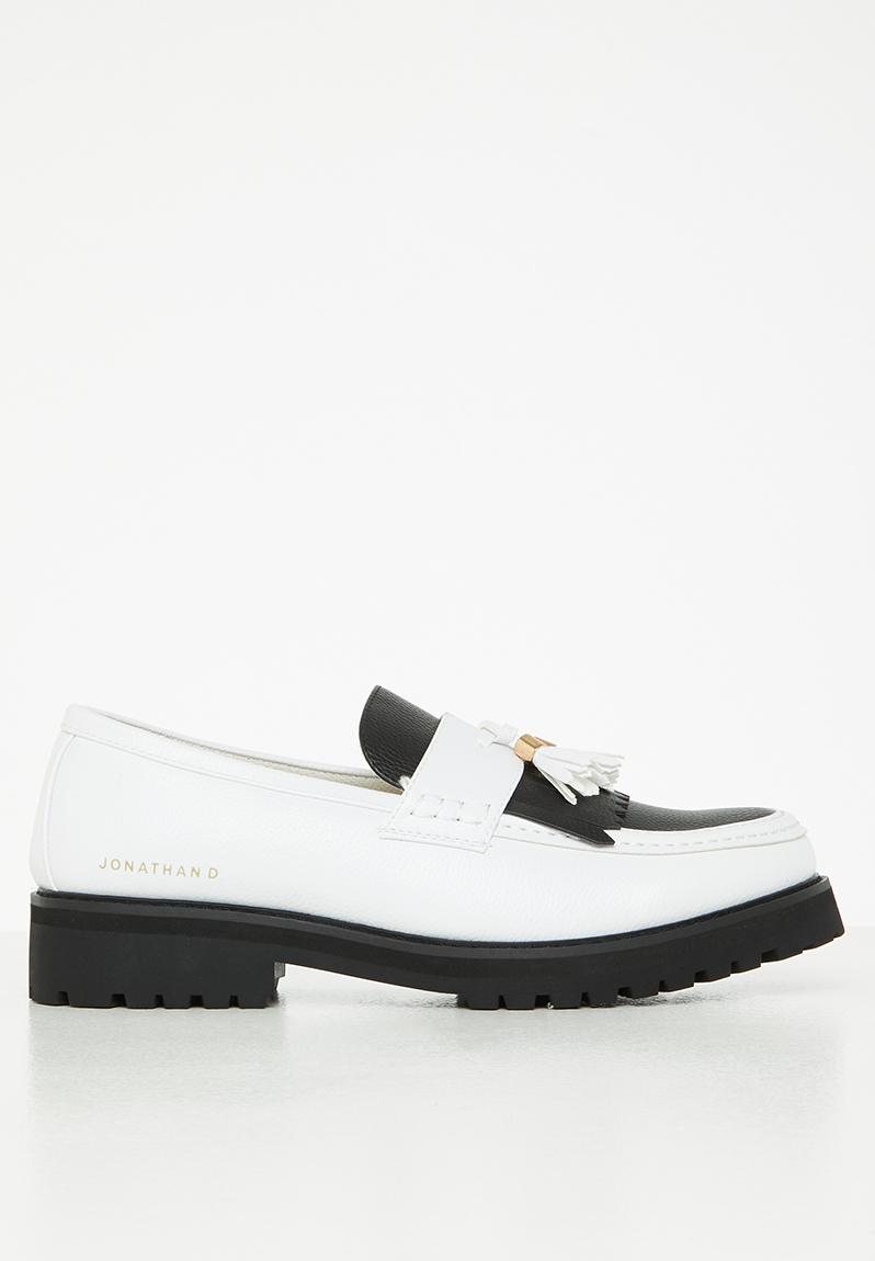 J kiltie tassel white/black Jonathan D Slip-ons and Loafers