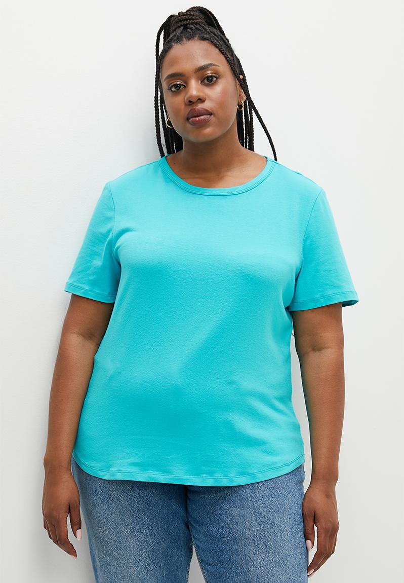 Basic fitted crew neck tee - light blue Superbalist Tops | Superbalist.com