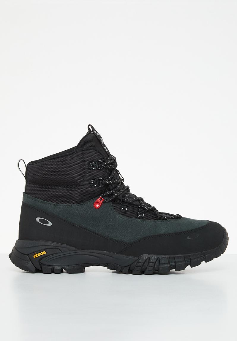 Traverse boot - fof100351-02Y - triple black Oakley Boots | Superbalist.com