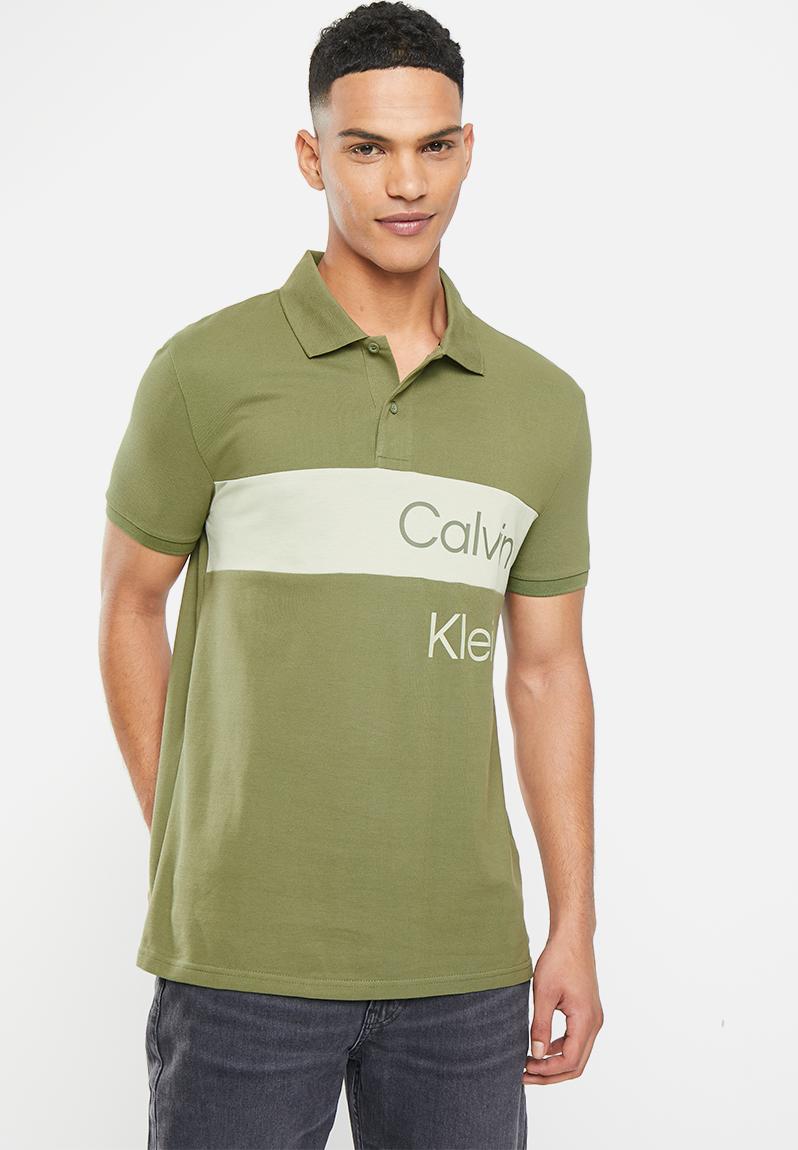 Institutional blocking polo - burnt olive CALVIN KLEIN T-Shirts & Vests ...