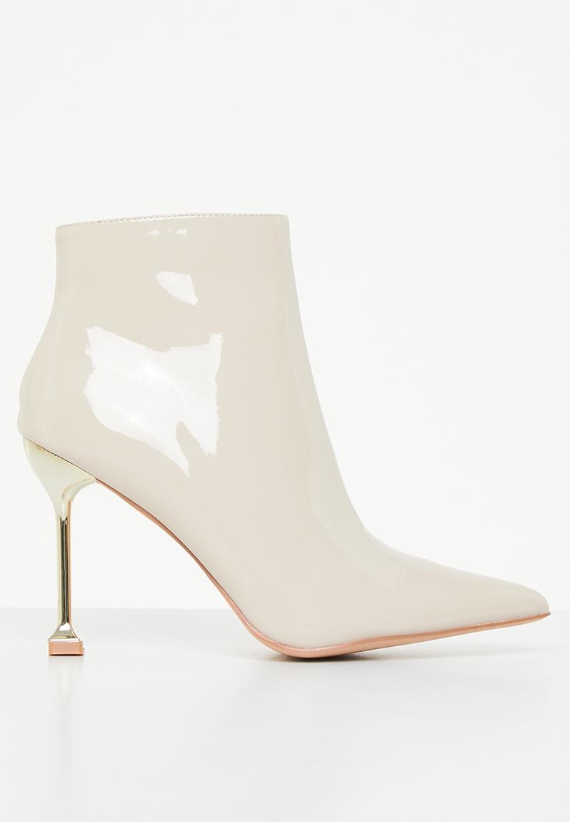 boots gabrielle minelli