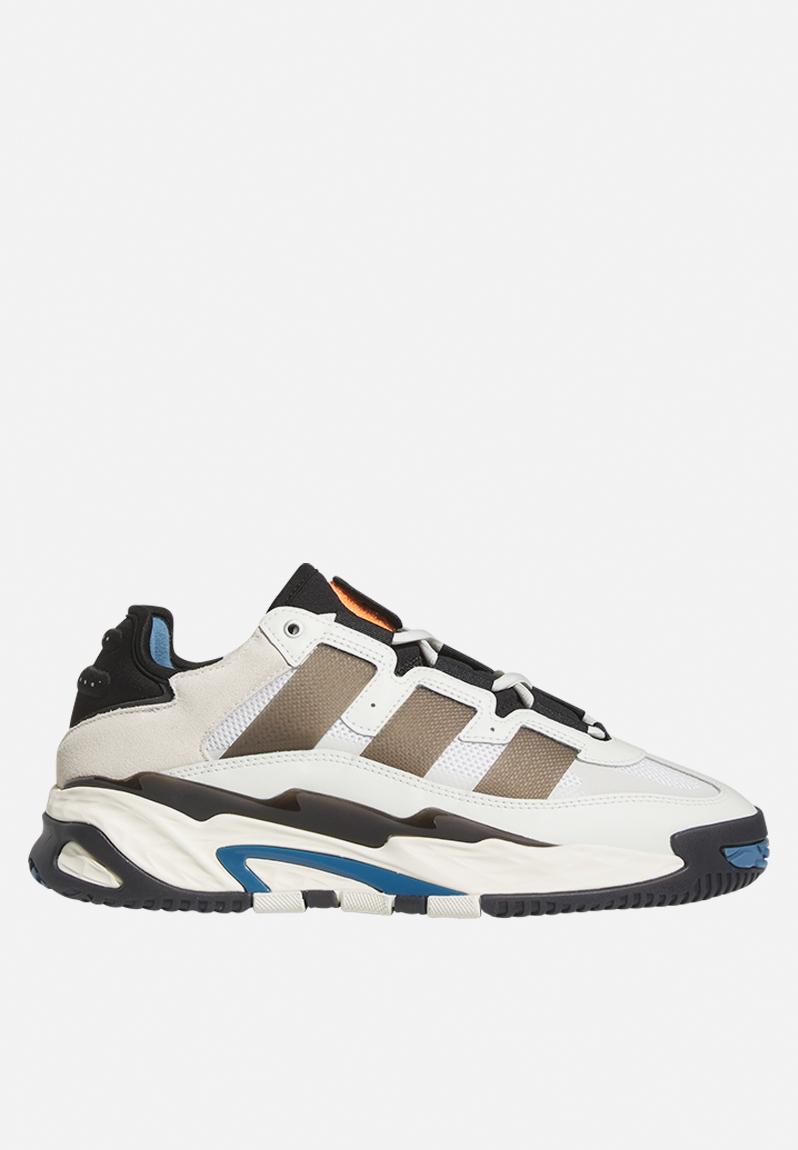 adidas originals niteball trainers in black and off white