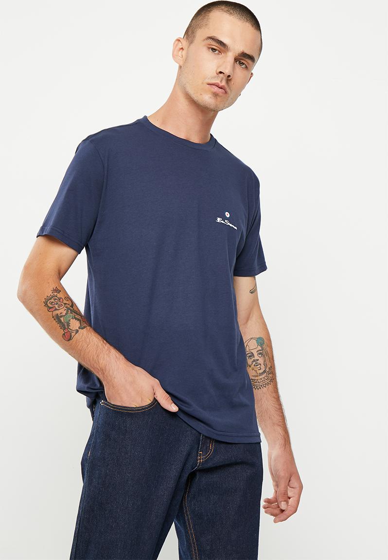 ESSENTIAL TARGET TEE - NAVY