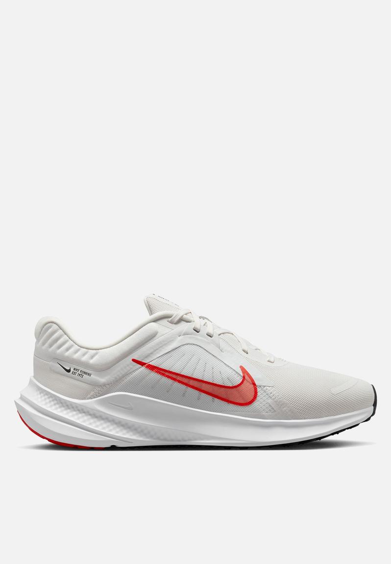 Nike quest 5 - dd0204-007 - platinum tint/lt crimson-white-black Nike ...