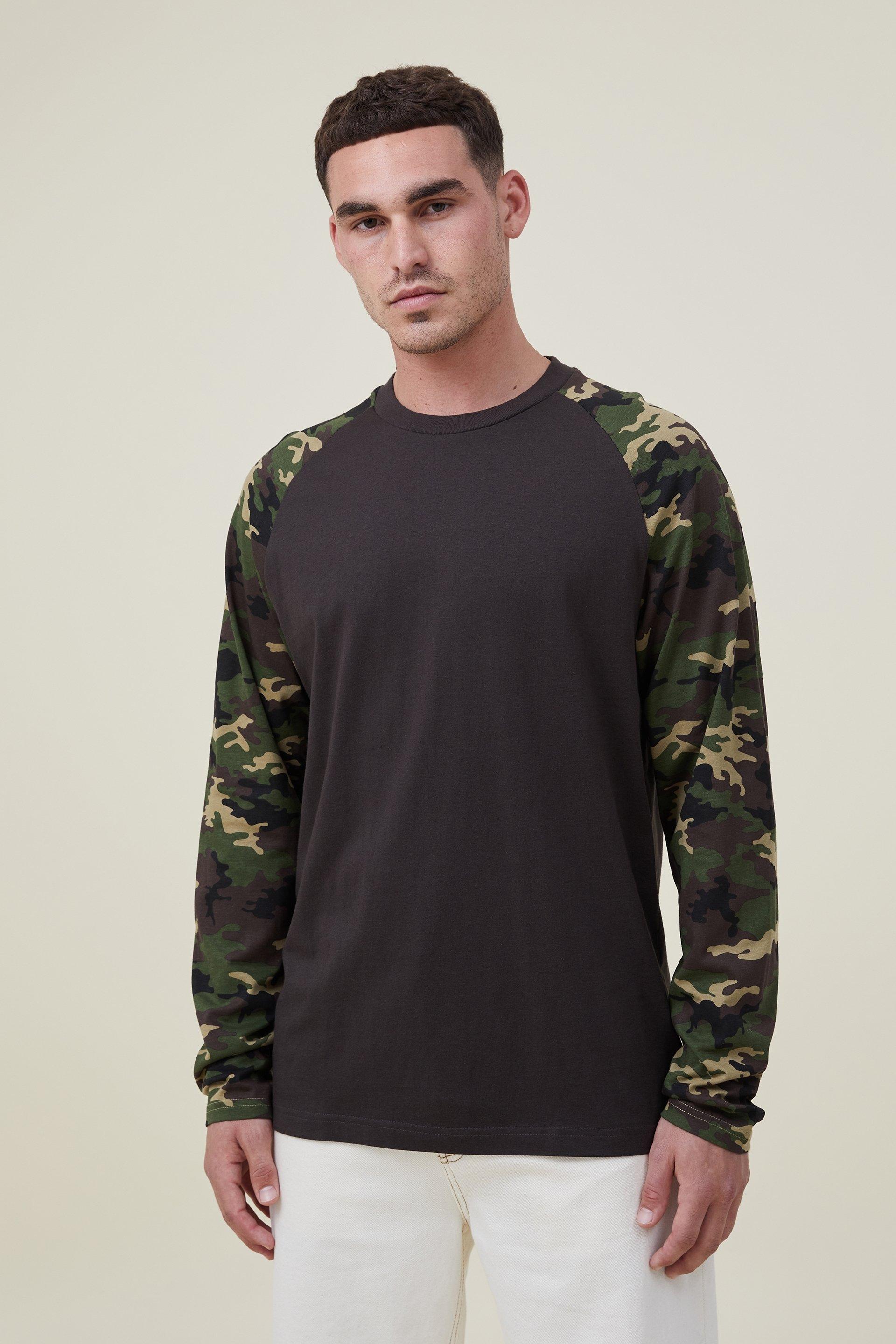 Raglan long sleeve T-Shirt - black/camo Cotton On Shirts | Superbalist.com