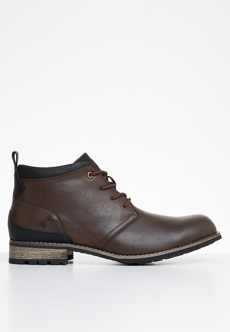 Vivlite 2 wax nubuck - choc UrbanArt Boots | Superbalist.com