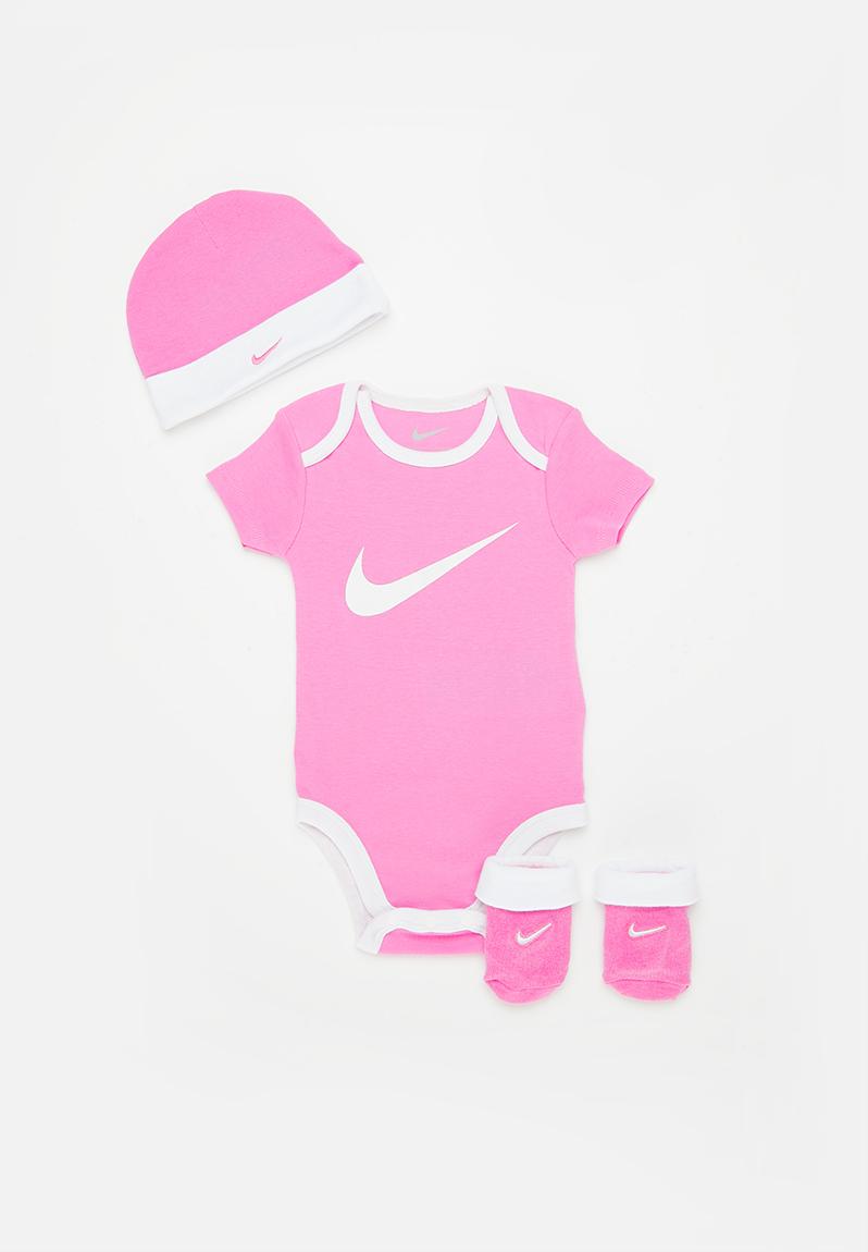 Nhn nike swoosh - playful pink Nike Babygrows & Sleepsuits ...