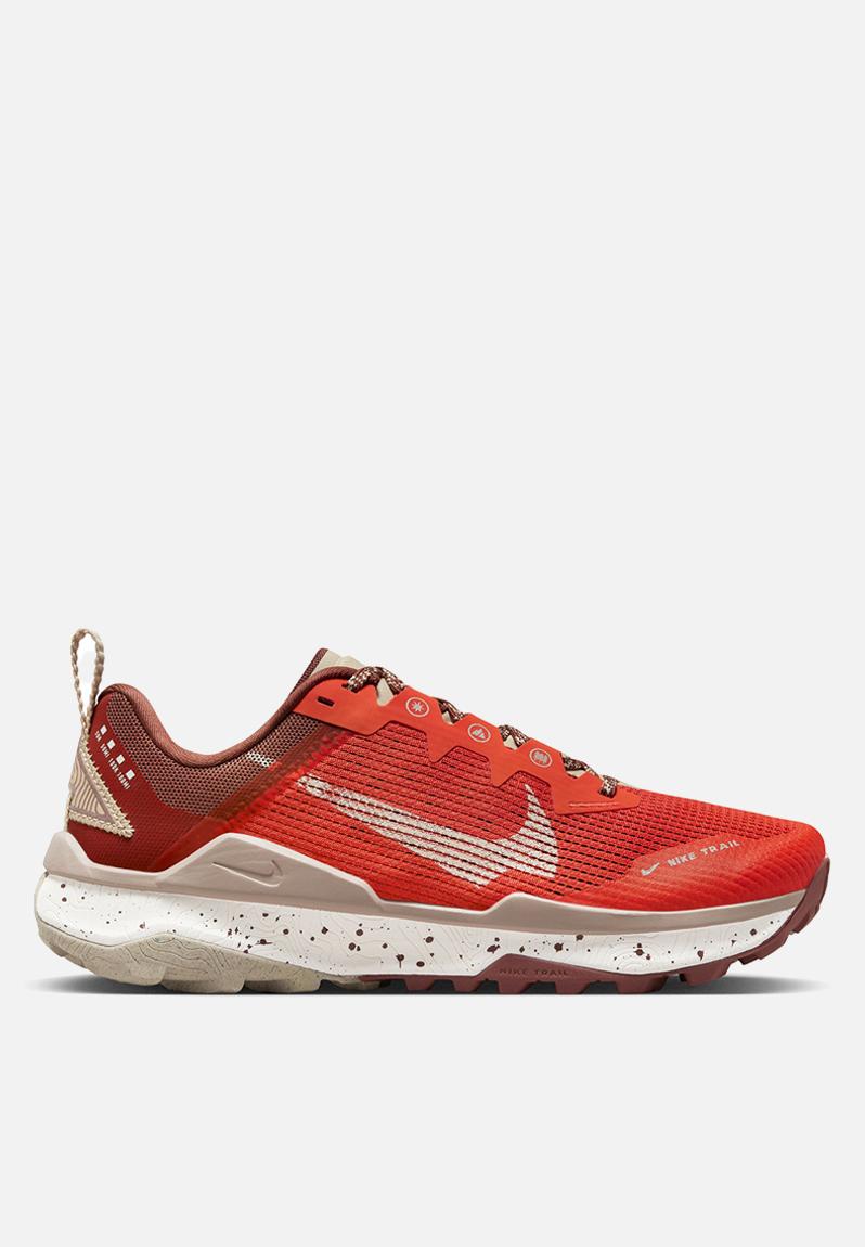 Wmns nike react wildhorse 8 - dr2689-600 - picante red/sail-dark pony ...