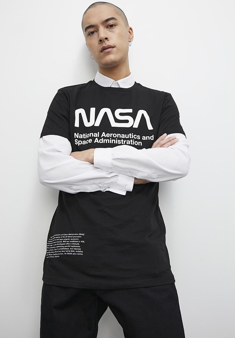 Nasa logo graphic crew neck tee - black Superbalist T-Shirts & Vests ...