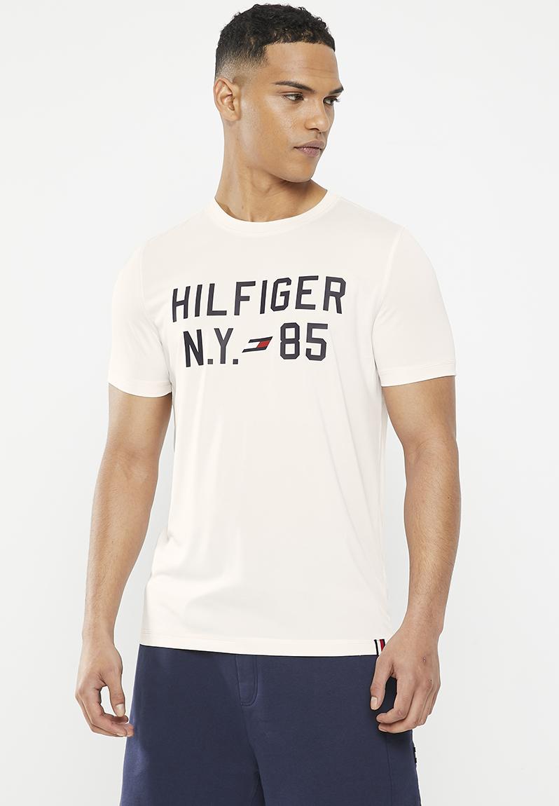 Graphic short sleeve training tee - white Tommy Hilfiger T-Shirts ...