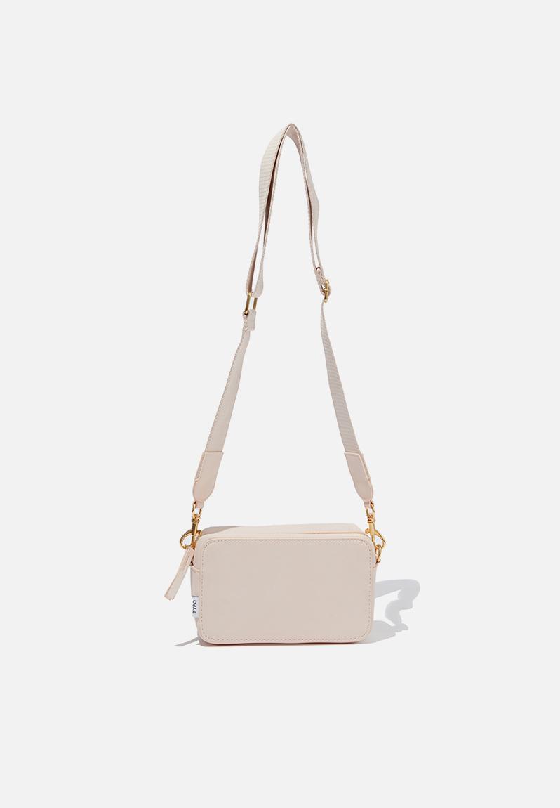 Gigi Camera Cross Body Bag - ballet blush Typo Camera | Superbalist.com