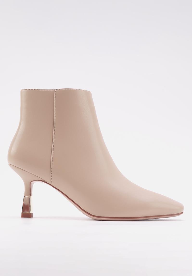 Henna Women's Leather Boots main image 1