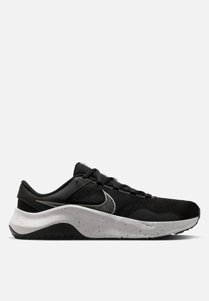 Nike Legend Essential 3 Next Nature - DM1120-011 - BLACK/BLACK-FLAT ...