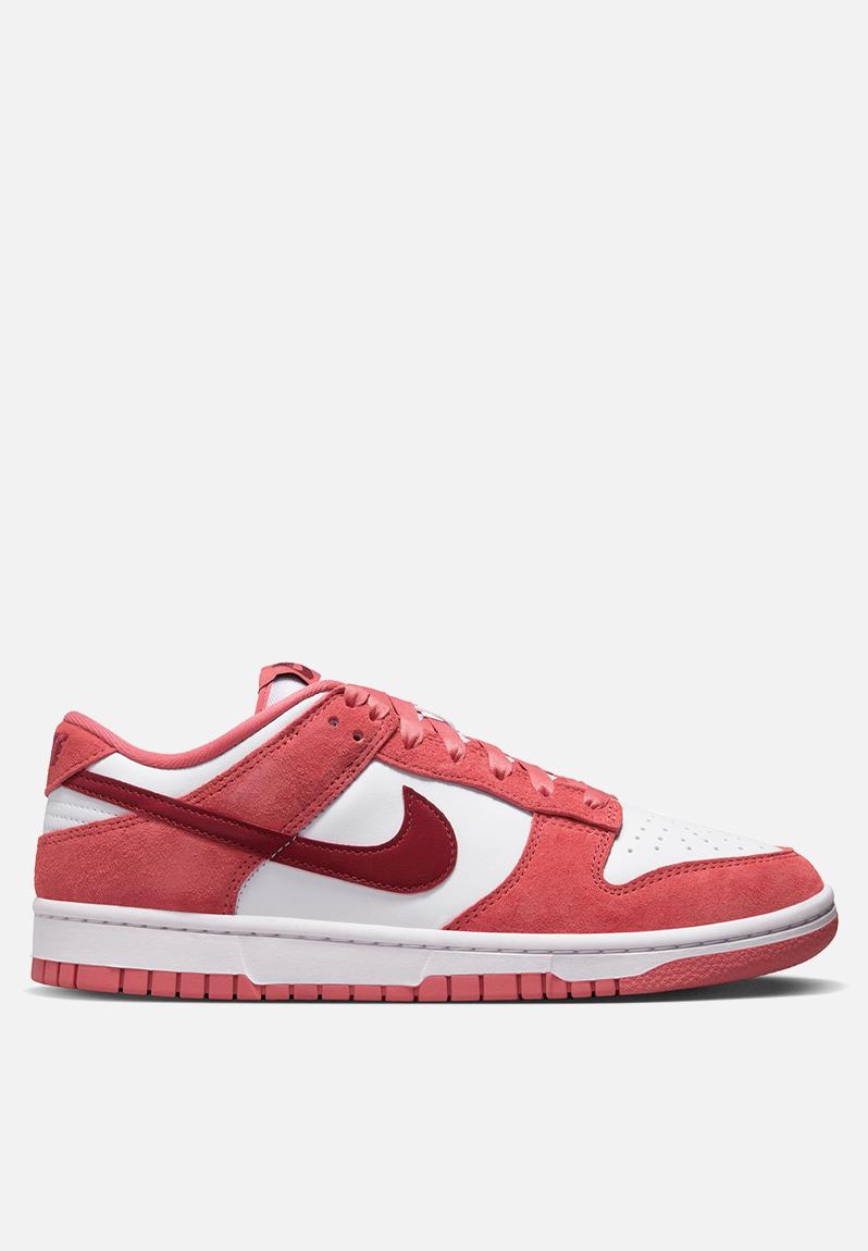 Nike dunk low - fq7056-100 - white/team red/adobe/dragon red Nike ...