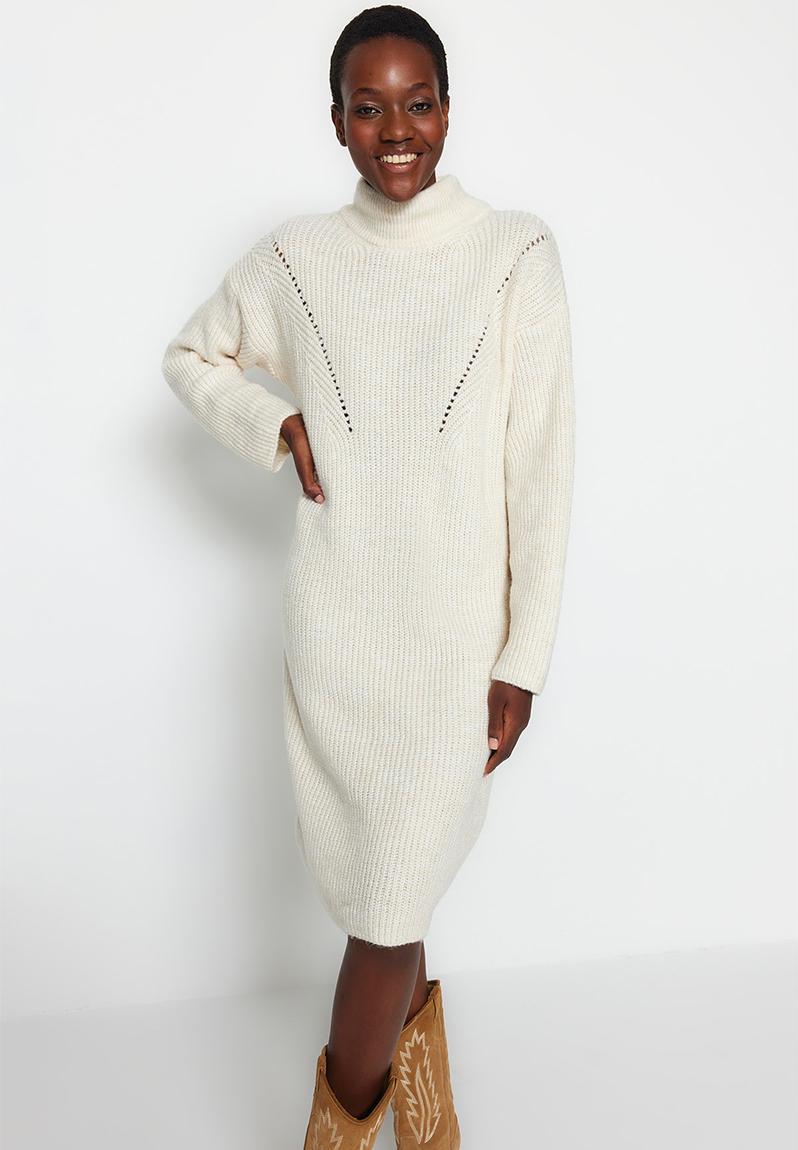Dresswell Collar Mini Dress