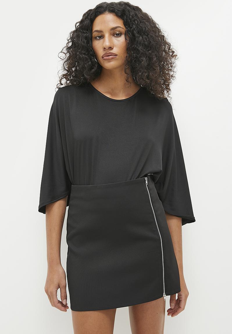 BLACK ZIP DETAIL MINI SKIRT