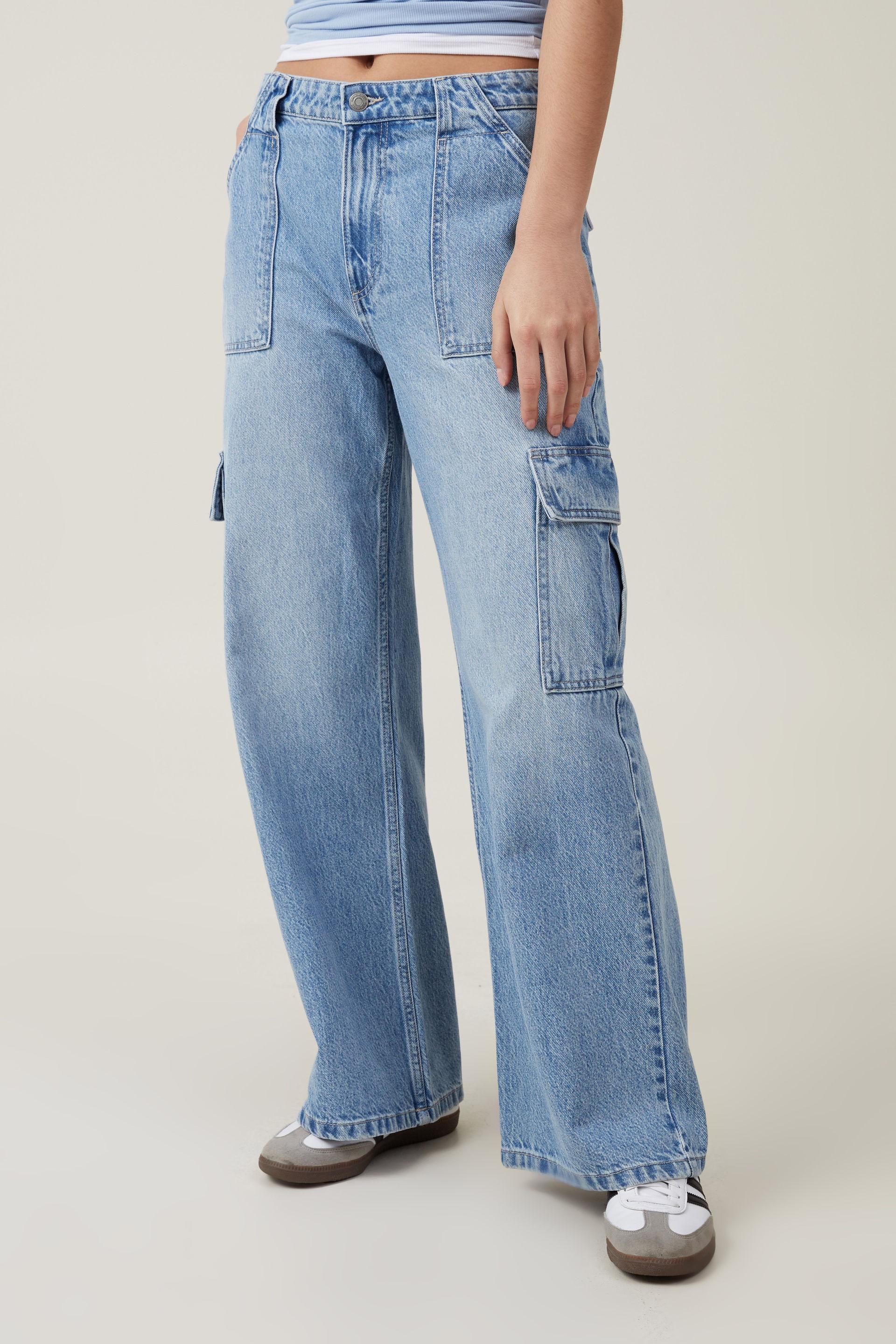 CROSSOVER RELAXED CARGO JEANS