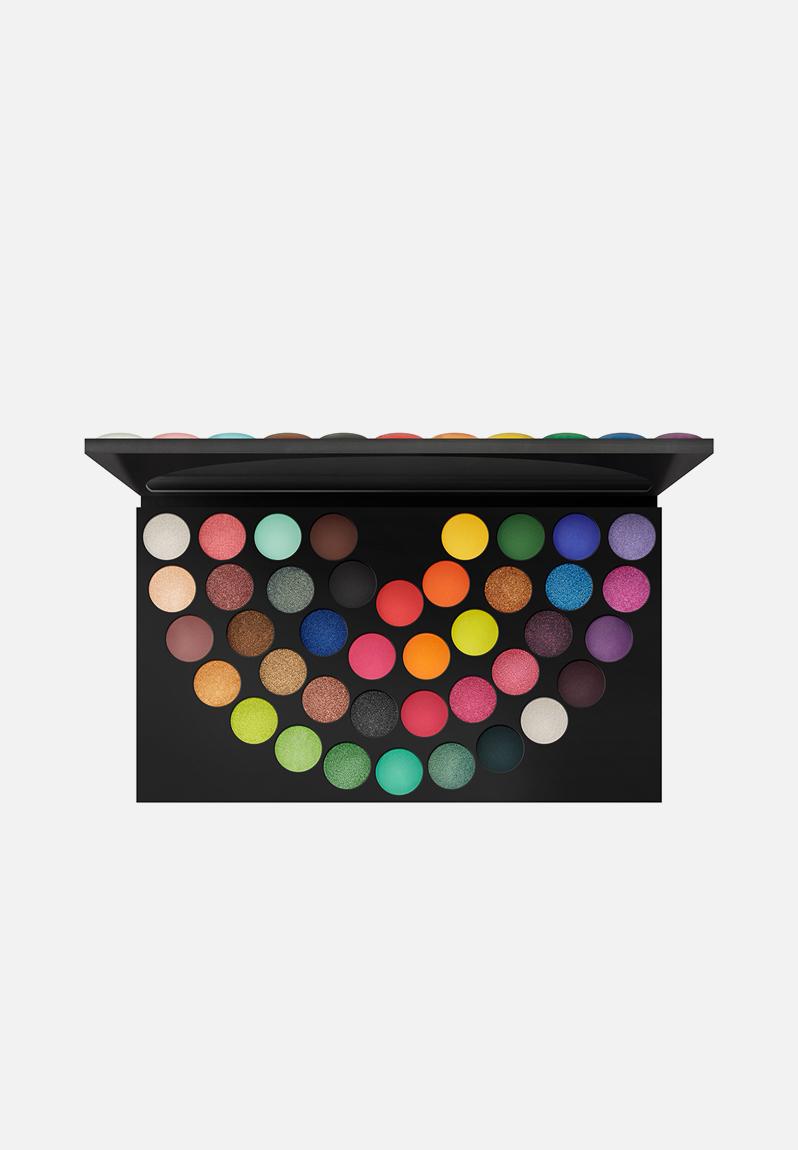 M·A·C 40 Shades of Pride Eye Shadow Vault