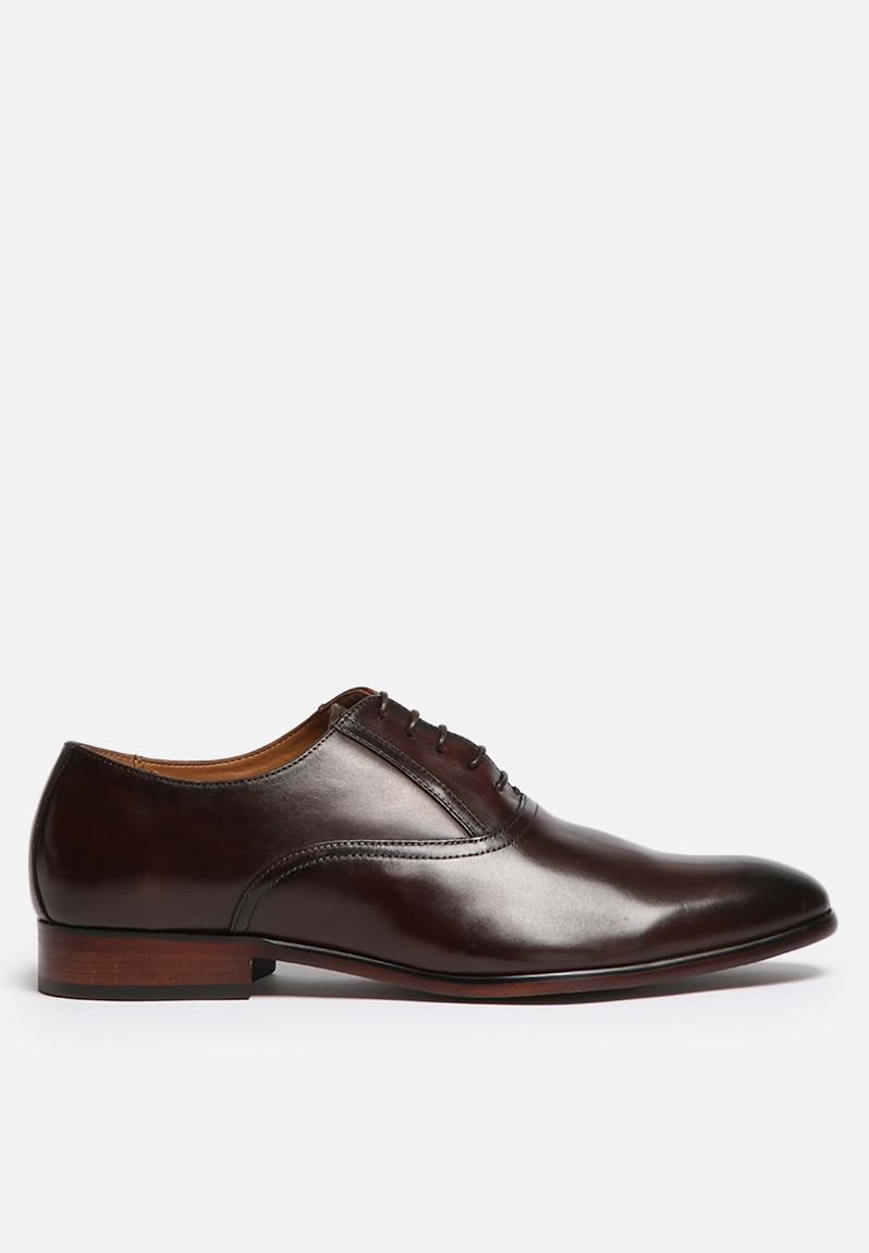 Hilson - Brown Leather Steve Madden Formal Shoes | Superbalist.com