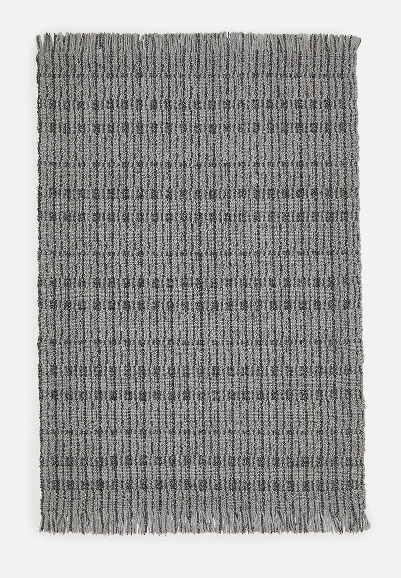 Handwoven Fringe Carpet - Grey