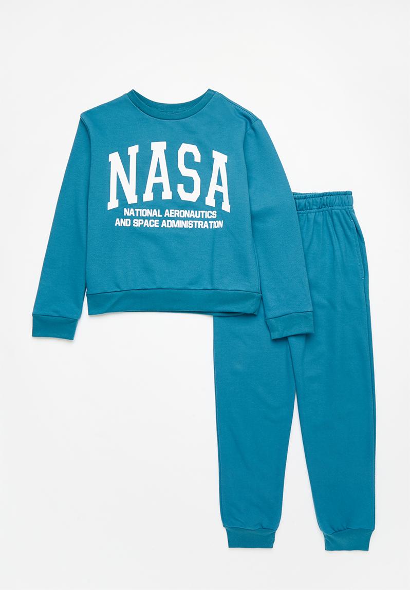 Handyman Graphic Tee & Jogger Set main image 1
