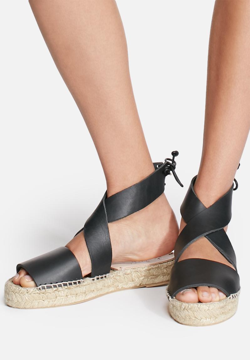 Cruzada Nuez - black flatform Espadril Sandals & Flip Flops | Superbalist.com