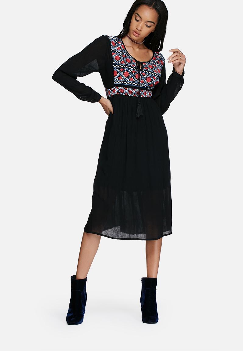 [READY STOCK] Empire Dress in Black